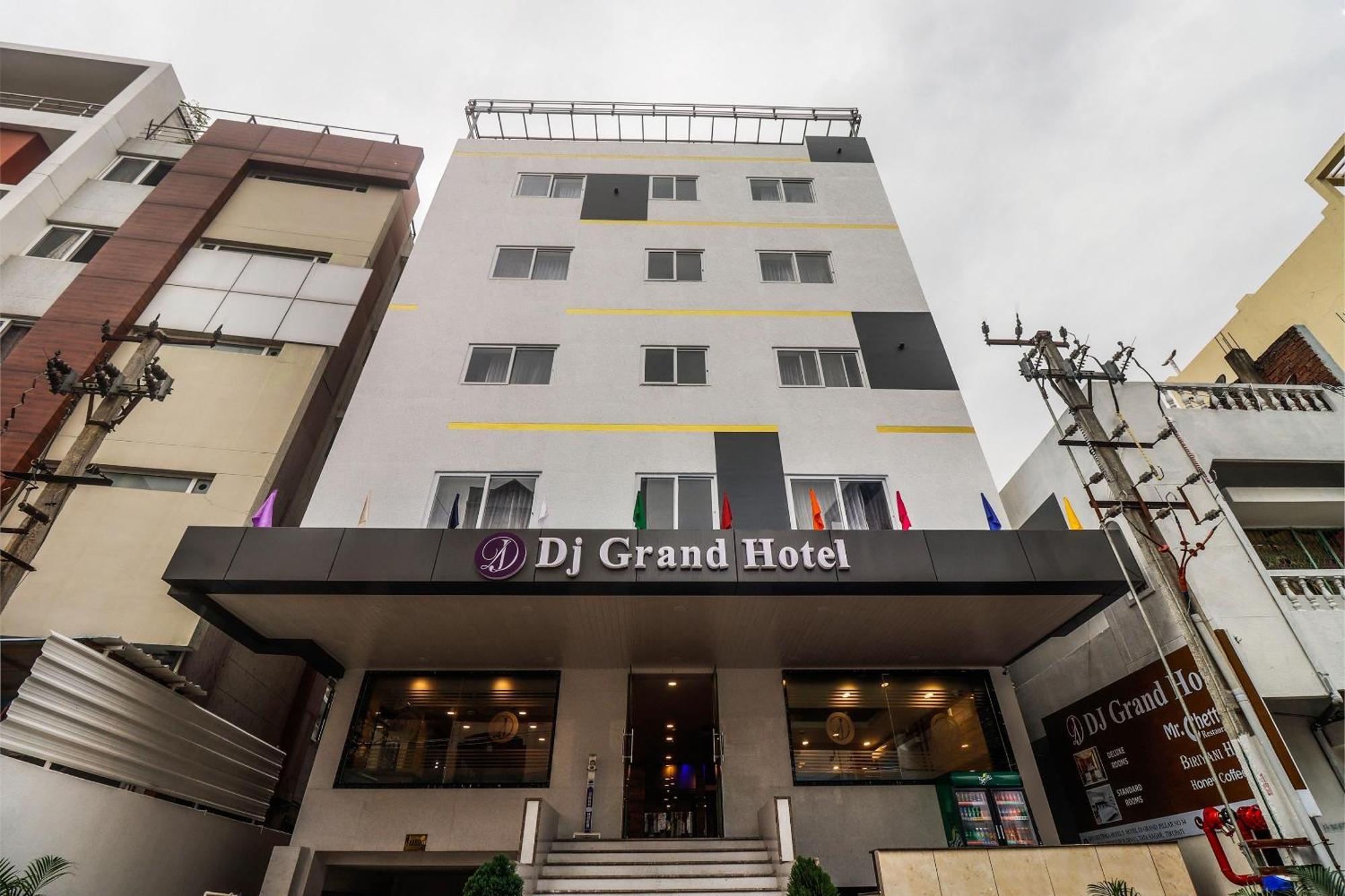 Townhouse Dj Grand Hotel Tirupati Bagian luar foto